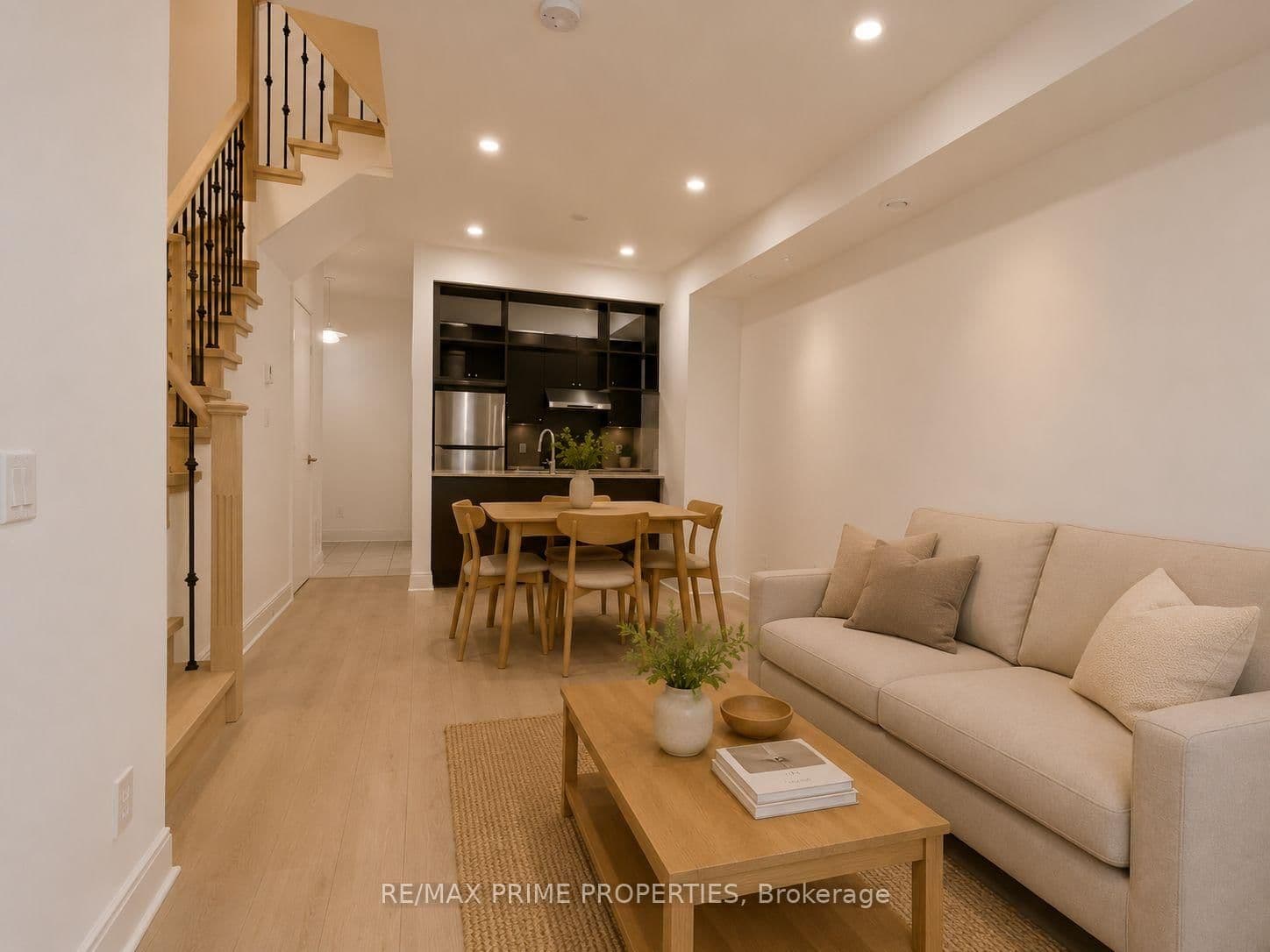 315 Village Green Square, Unit Th69 thumbnail 3