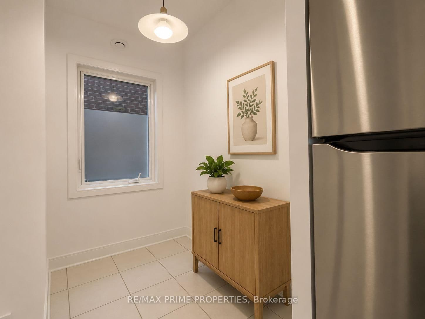 315 Village Green Square, Unit Th69 thumbnail 5