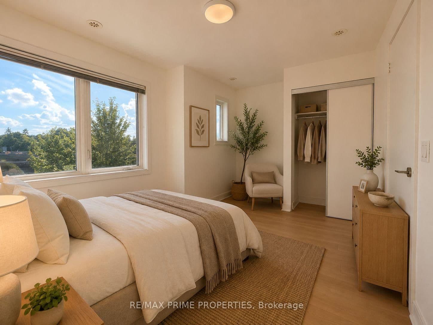 315 Village Green Square, Unit Th69 thumbnail 9