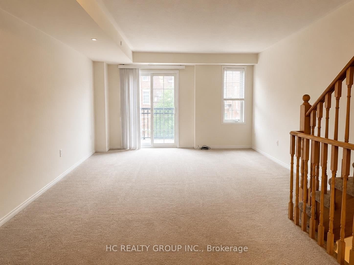 2645 Eaglesham Path, Unit 124 thumbnail 3