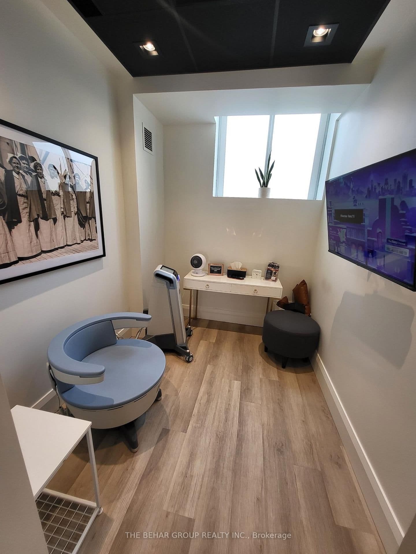 2128 Queen Street E thumbnail 2