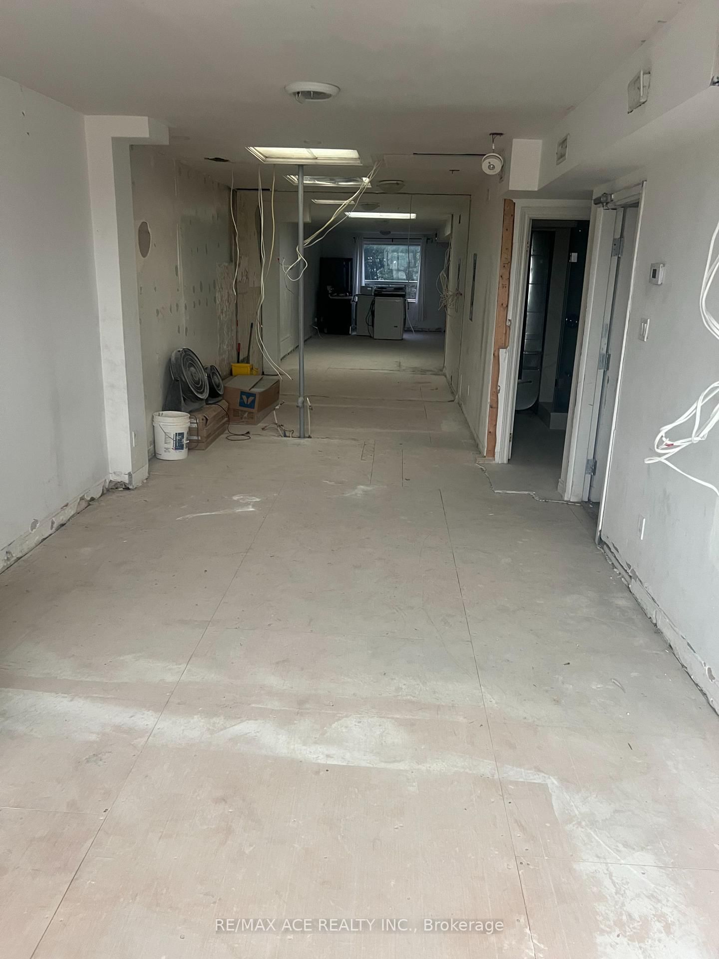 2621 Eglinton Avenue E, Unit Upper Unit thumbnail 2
