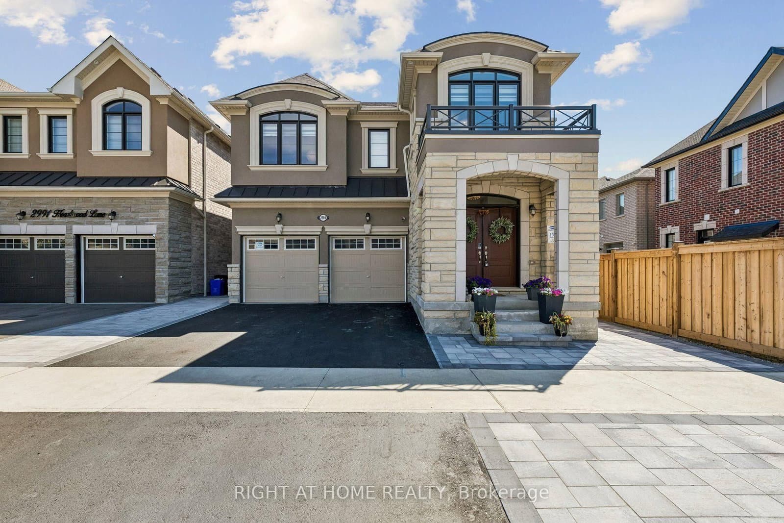 2989 Heartwood Lane thumbnail 2