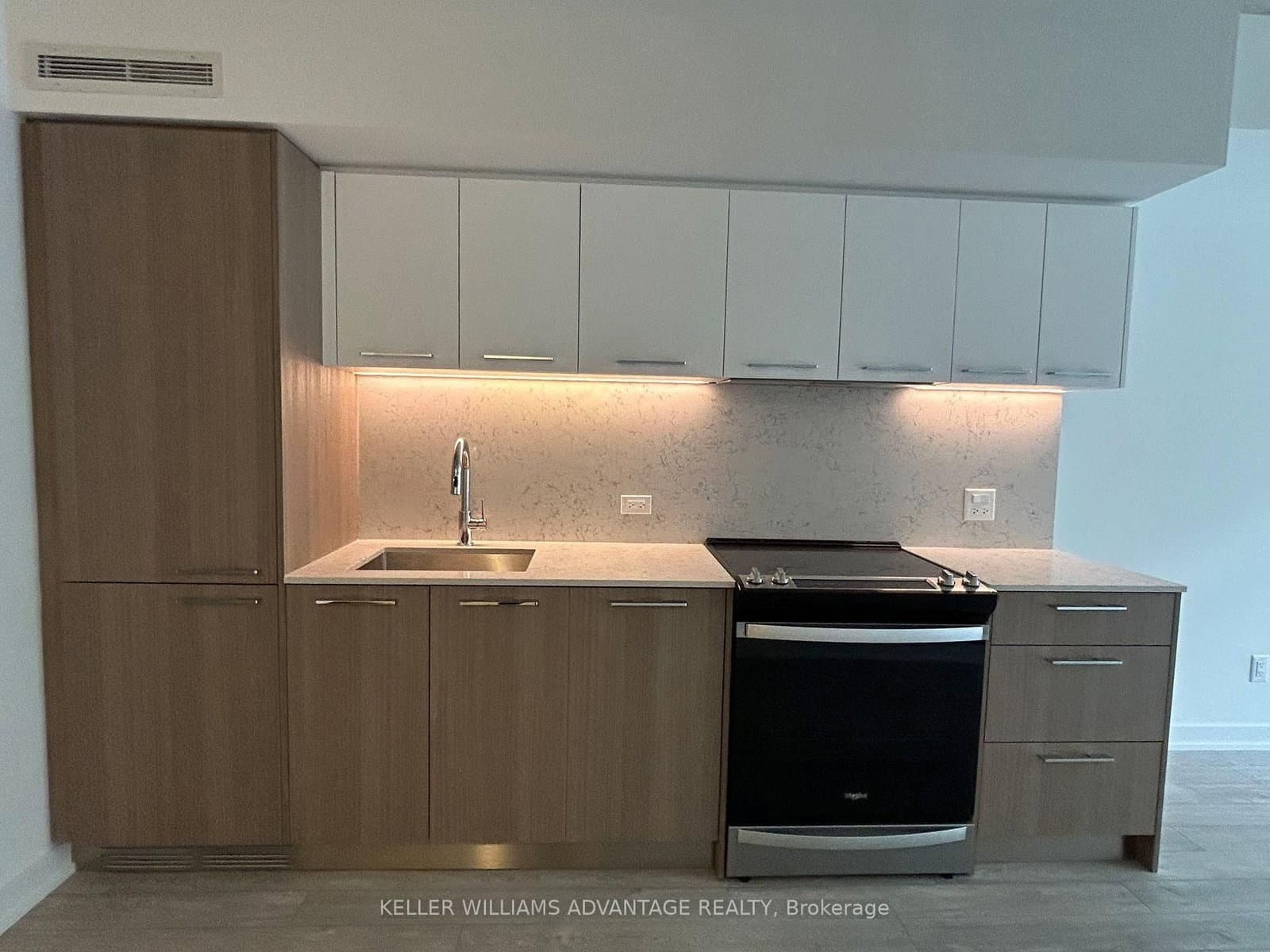 45 Baseball Place, Unit 407 thumbnail 3