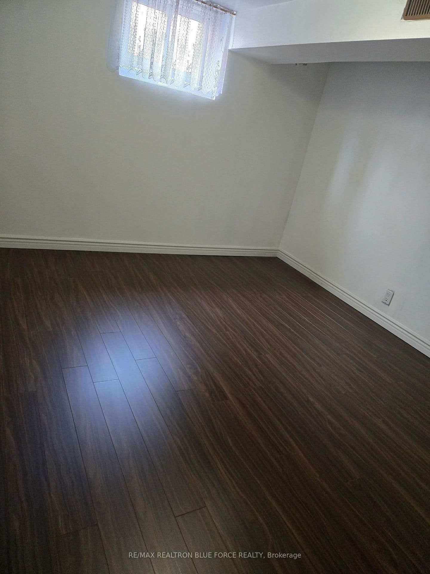 103 Santamonica Boulevard thumbnail 8