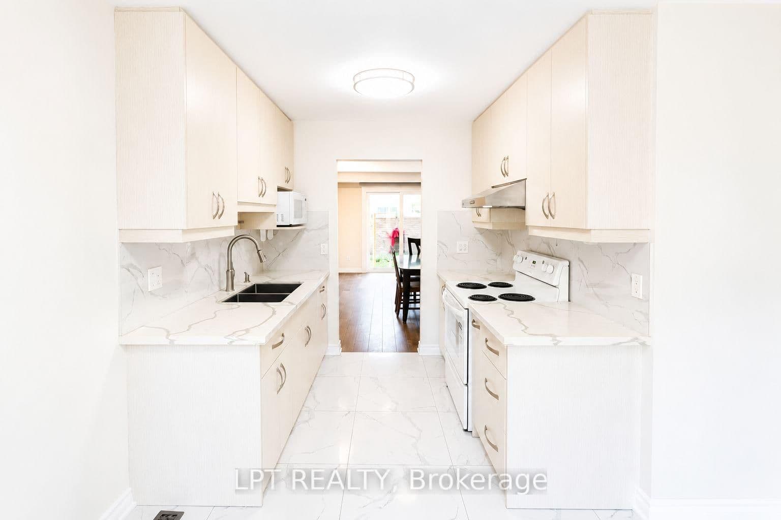 100 Burrows Hall Boulevard, Unit 63 thumbnail 3