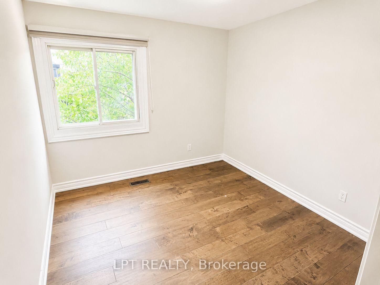100 Burrows Hall Boulevard, Unit 63 thumbnail 9
