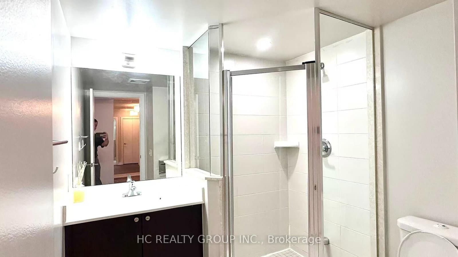 181 Village Green Square, Unit 1415 thumbnail 19