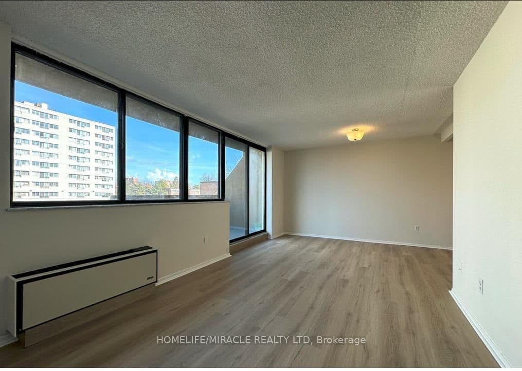 665 Kennedy Road, Unit 303 thumbnail 7