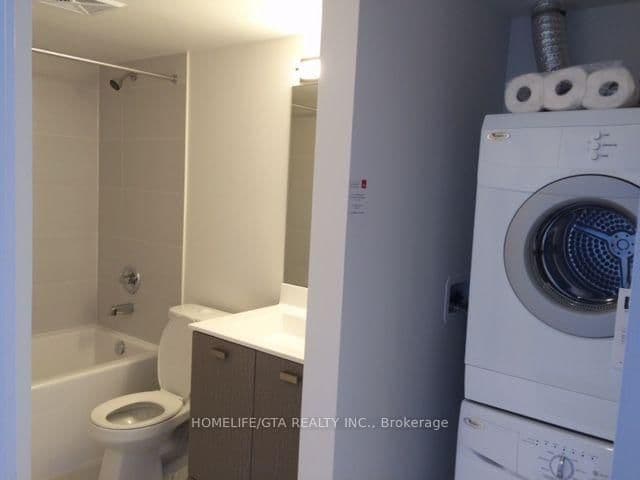 255 Village Green Square, Unit 1905 thumbnail 11