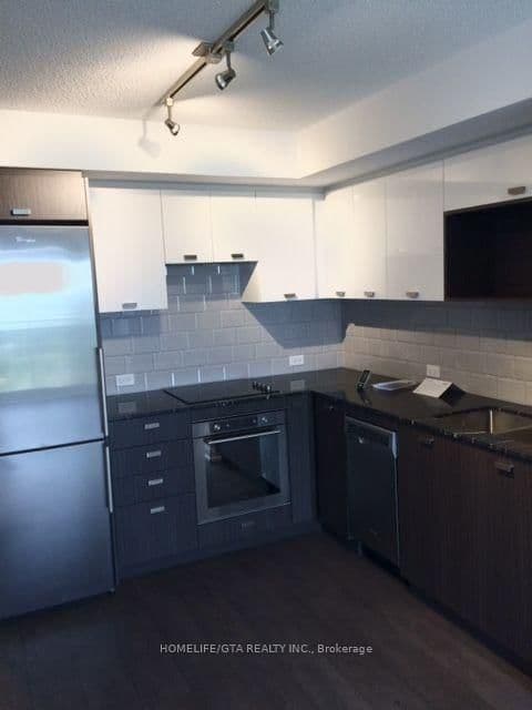 255 Village Green Square, Unit 1905 thumbnail 12