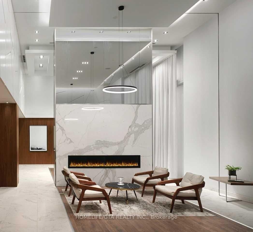 275 Village Green Square, Unit 2120 thumbnail 17