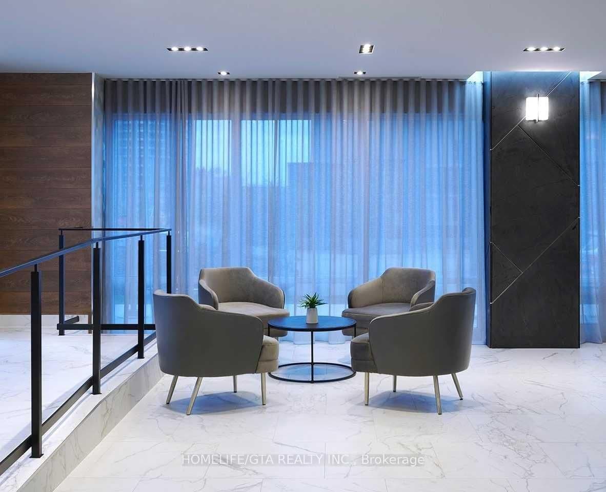 275 Village Green Square, Unit 2120 thumbnail 18