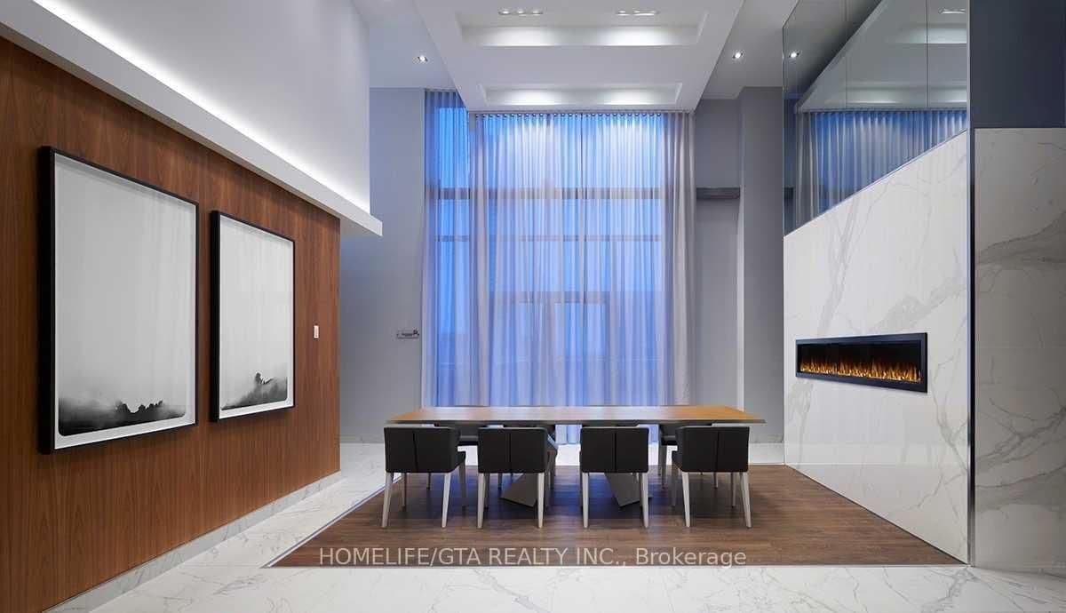 275 Village Green Square, Unit 2120 thumbnail 22