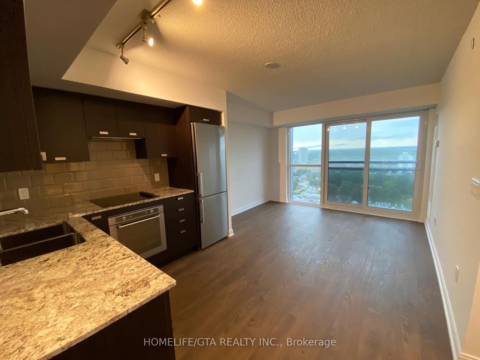 275 Village Green Square, Unit 2120 thumbnail 3