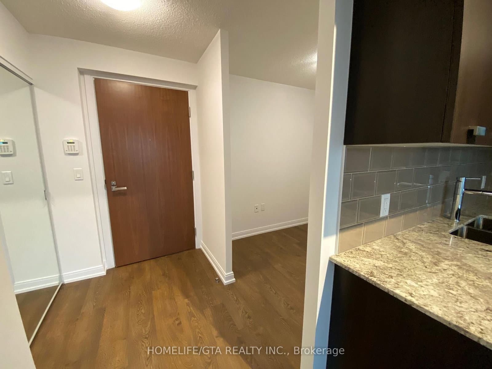 275 Village Green Square, Unit 2120 thumbnail 5