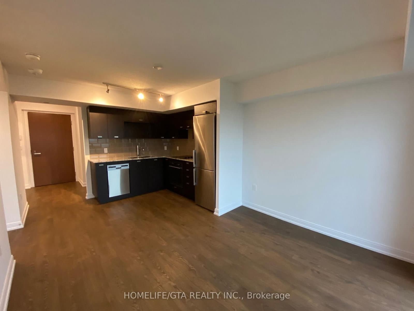 275 Village Green Square, Unit 2120 thumbnail 8