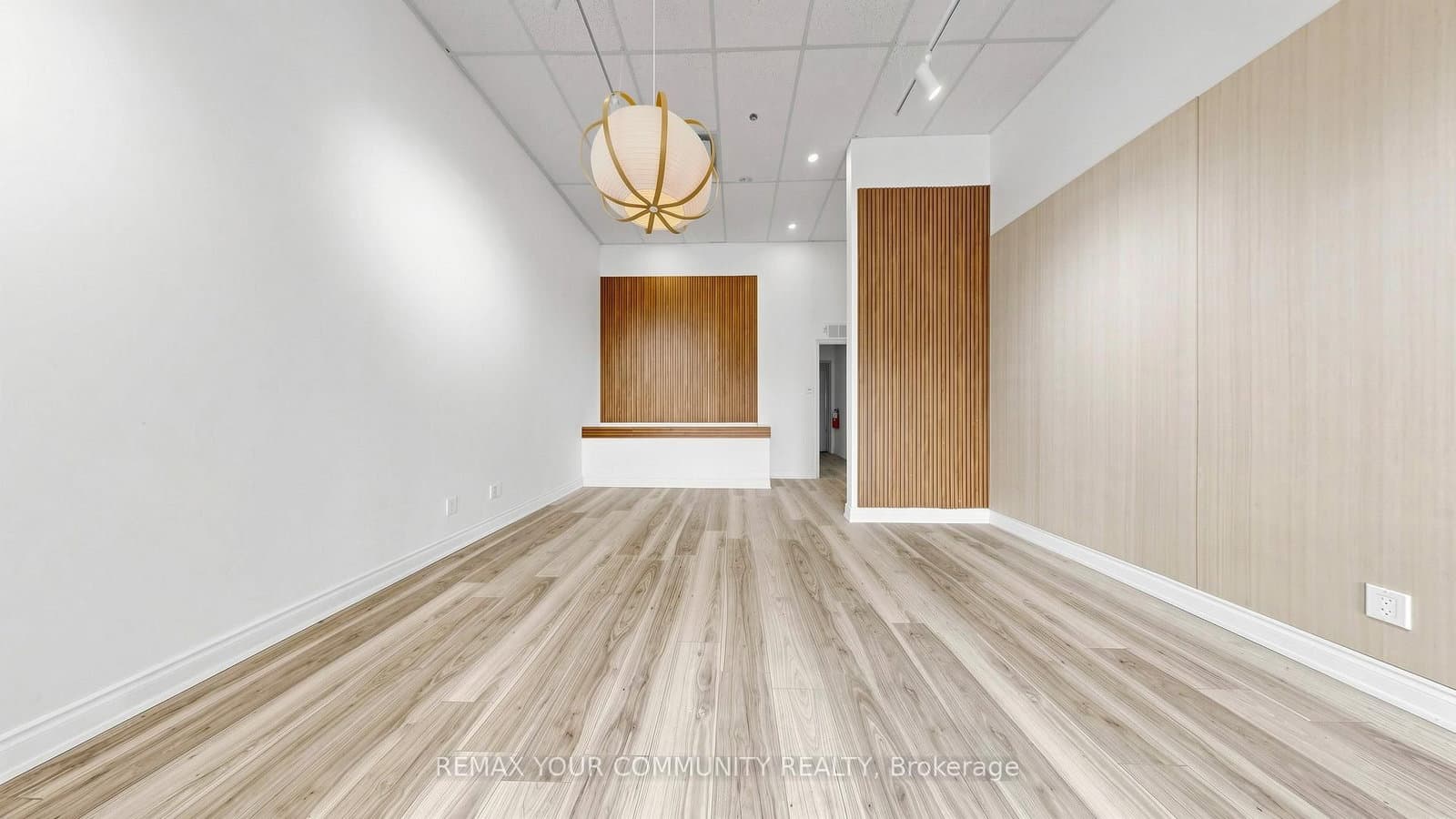 668 Silver Star Boulevard, Unit #210 thumbnail 10
