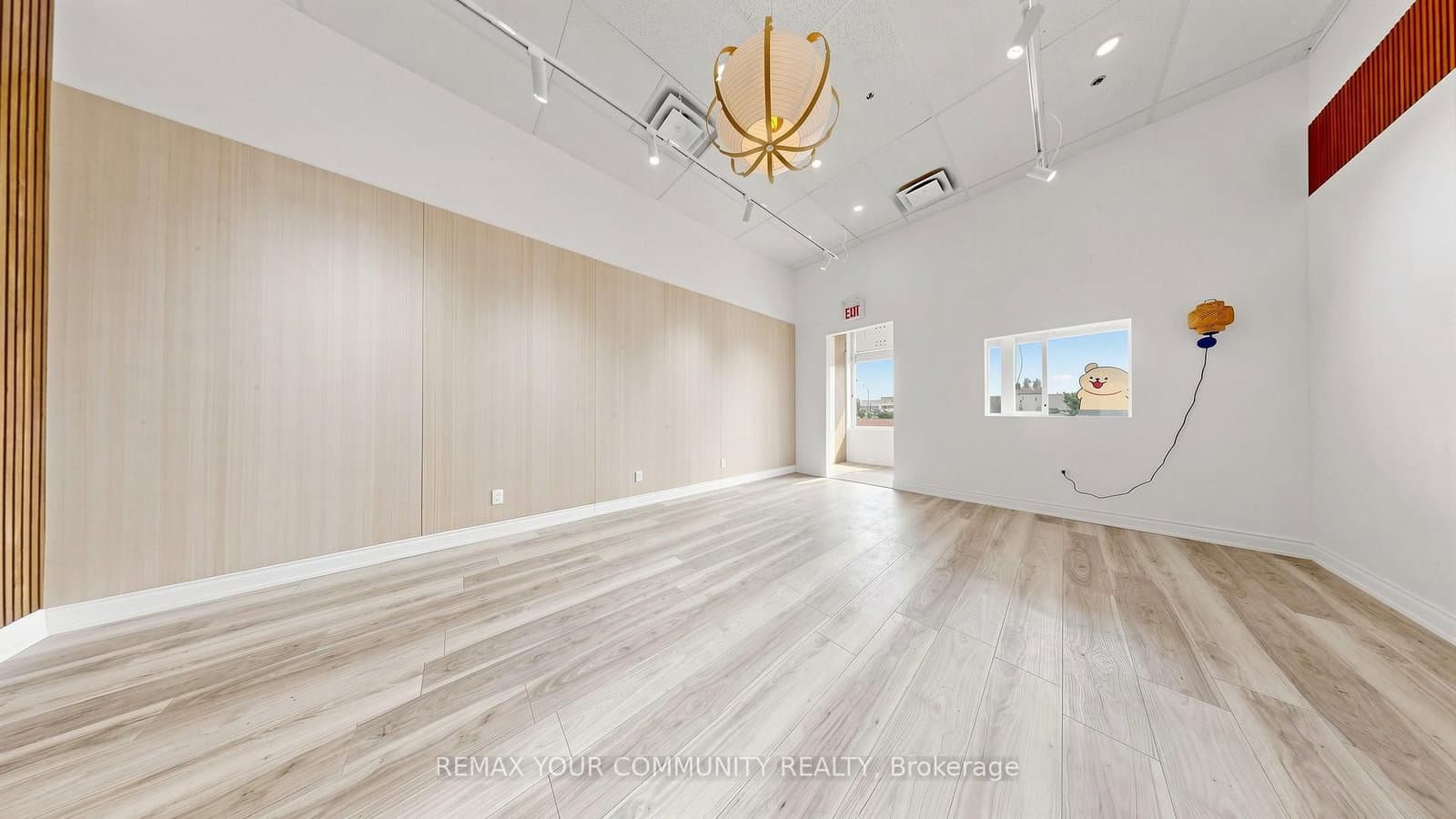 668 Silver Star Boulevard, Unit #210 thumbnail 14