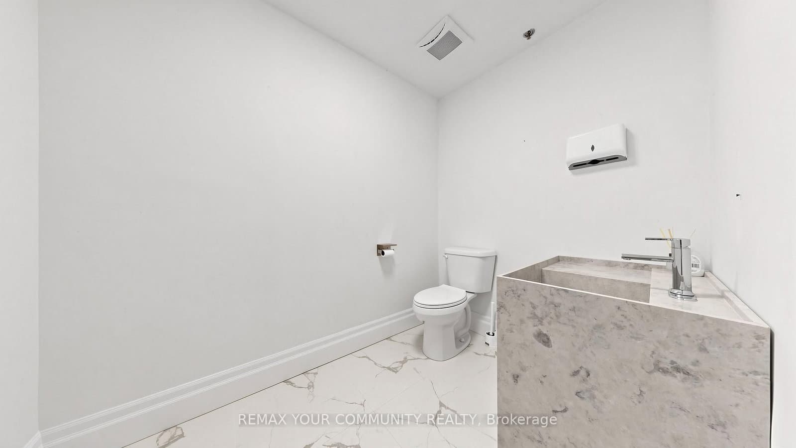 668 Silver Star Boulevard, Unit #210 thumbnail 19