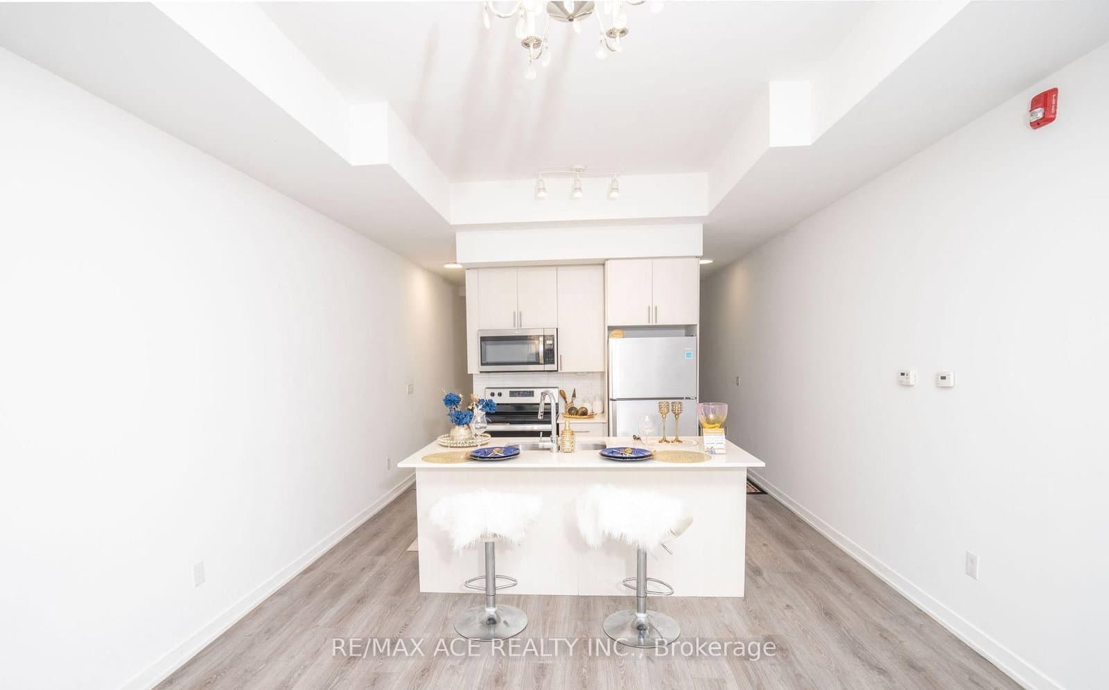 3686 St Clair Avenue E, Unit 105 thumbnail 3