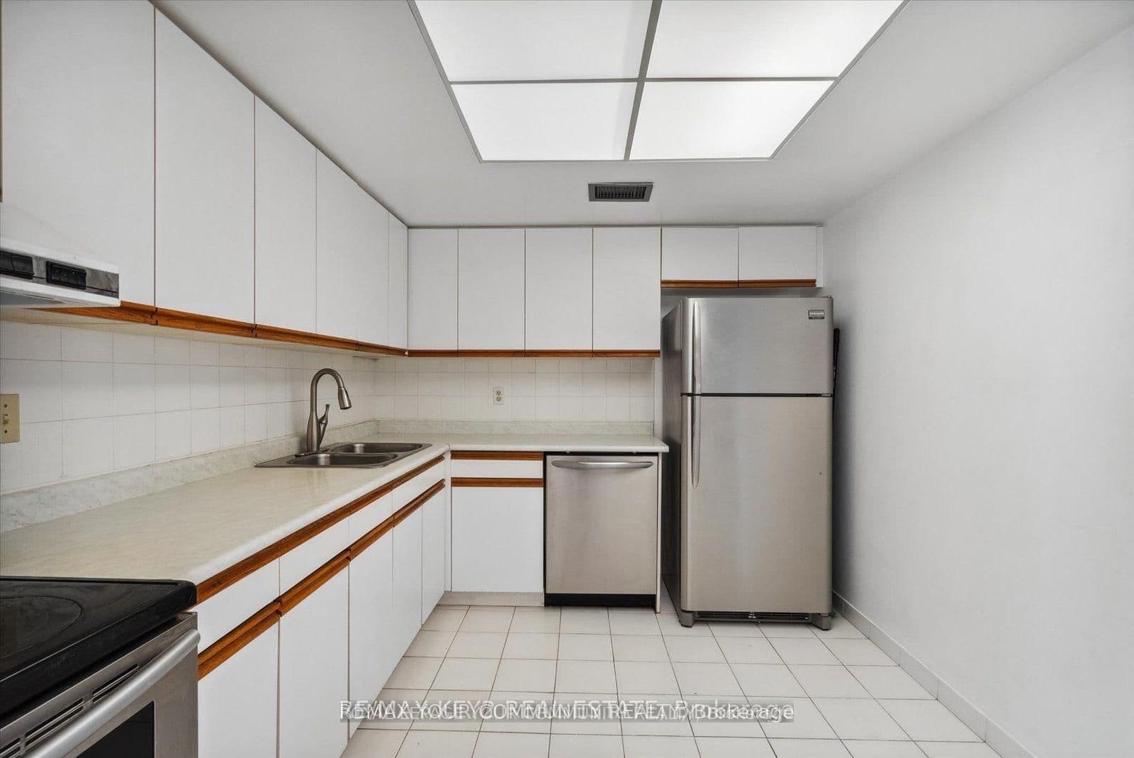 225 Bamburgh Circle, Unit 511 thumbnail 4