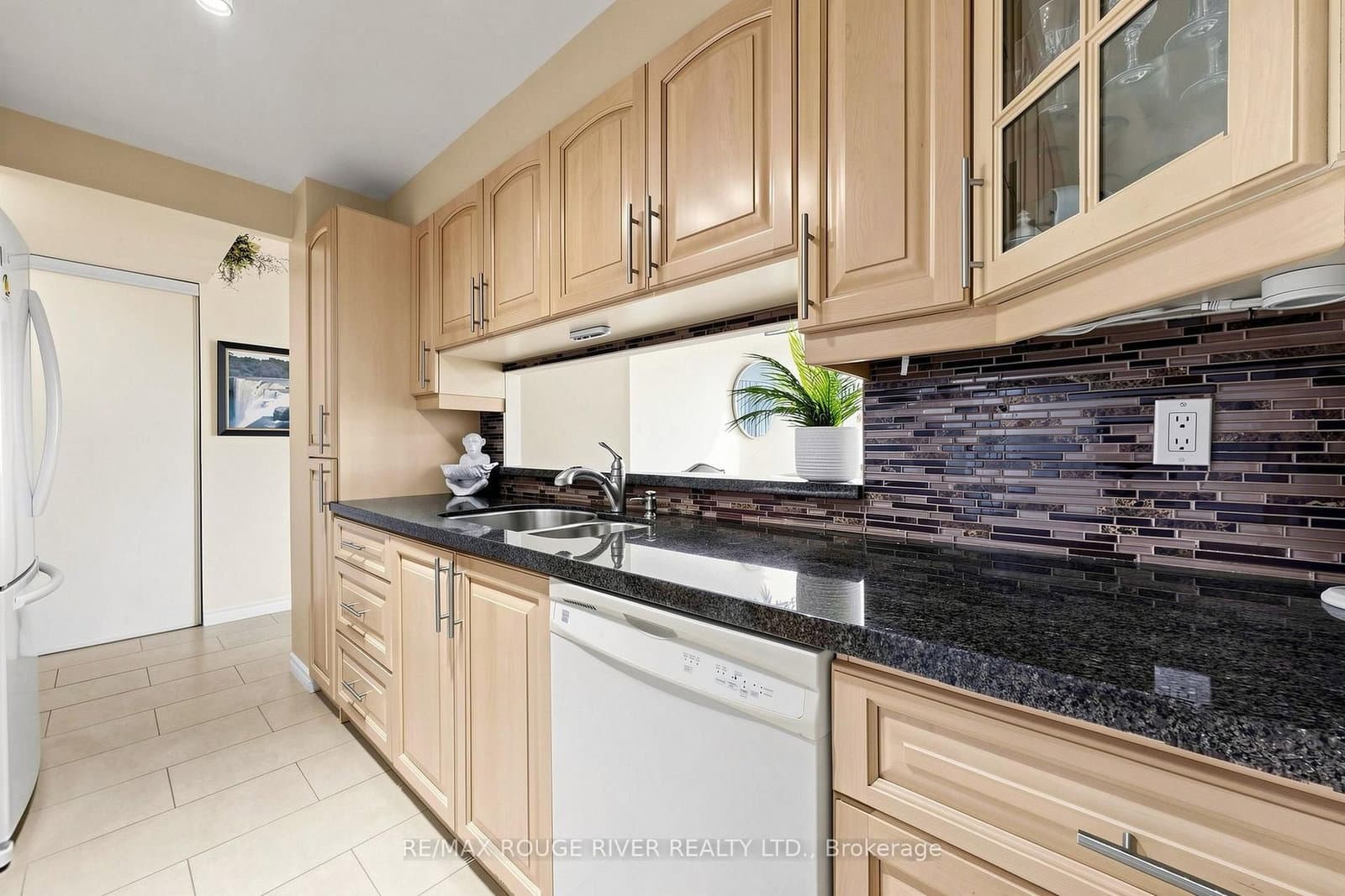 90 Dale Avenue, Unit 1603 thumbnail 25