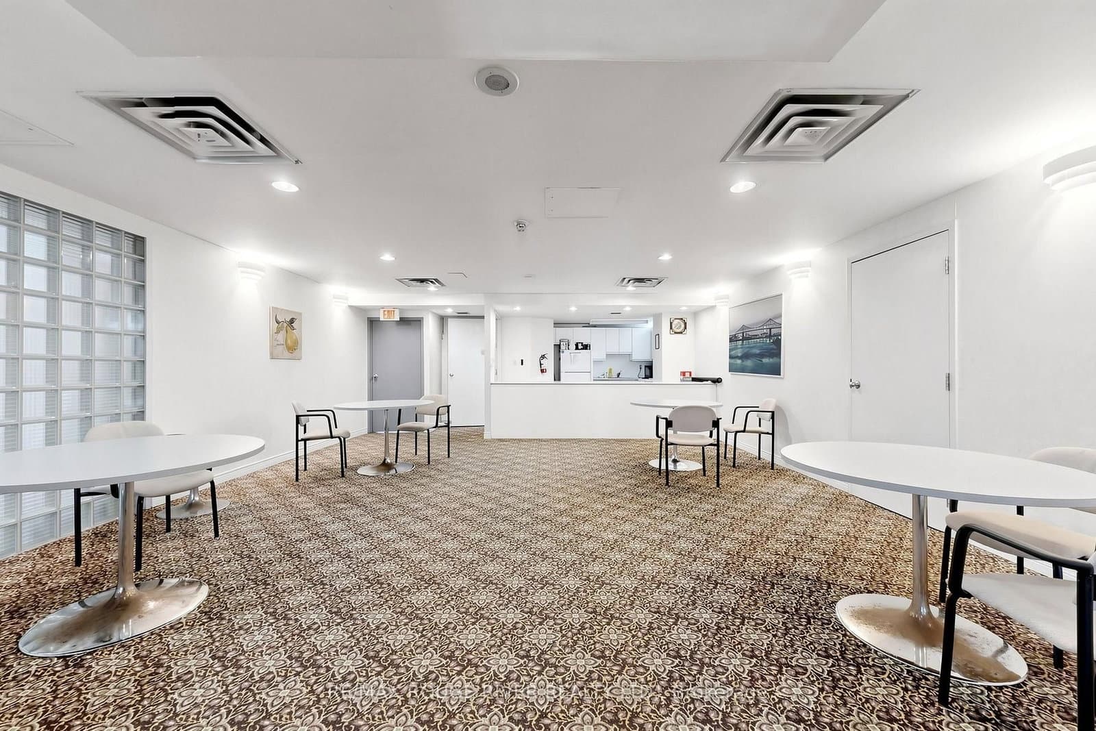 90 Dale Avenue, Unit 1603 thumbnail 6