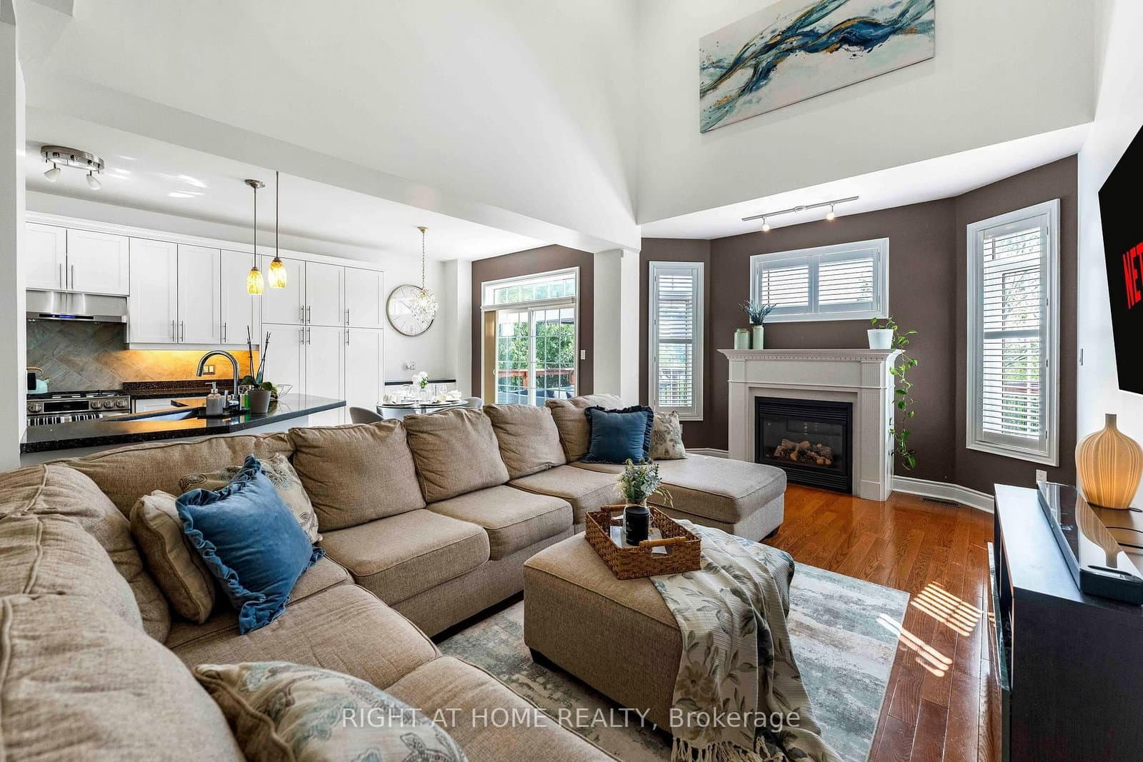 1048 Mcquay Boulevard thumbnail 11