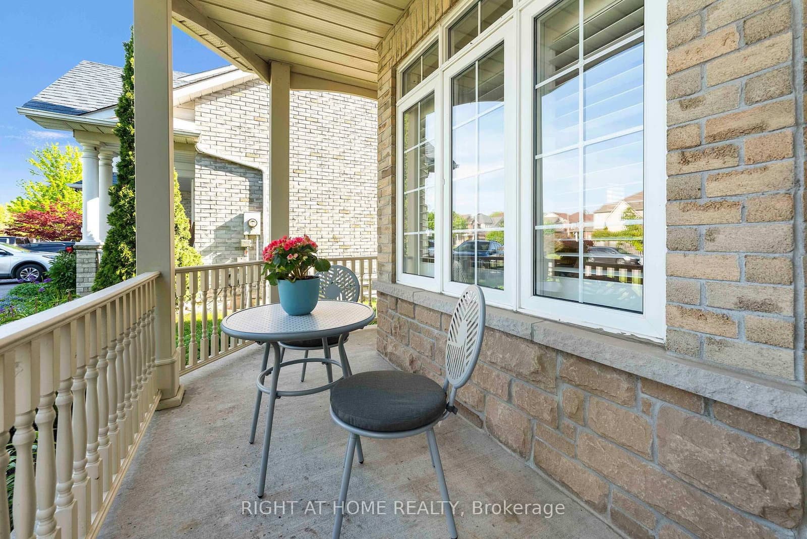 1048 Mcquay Boulevard thumbnail 3