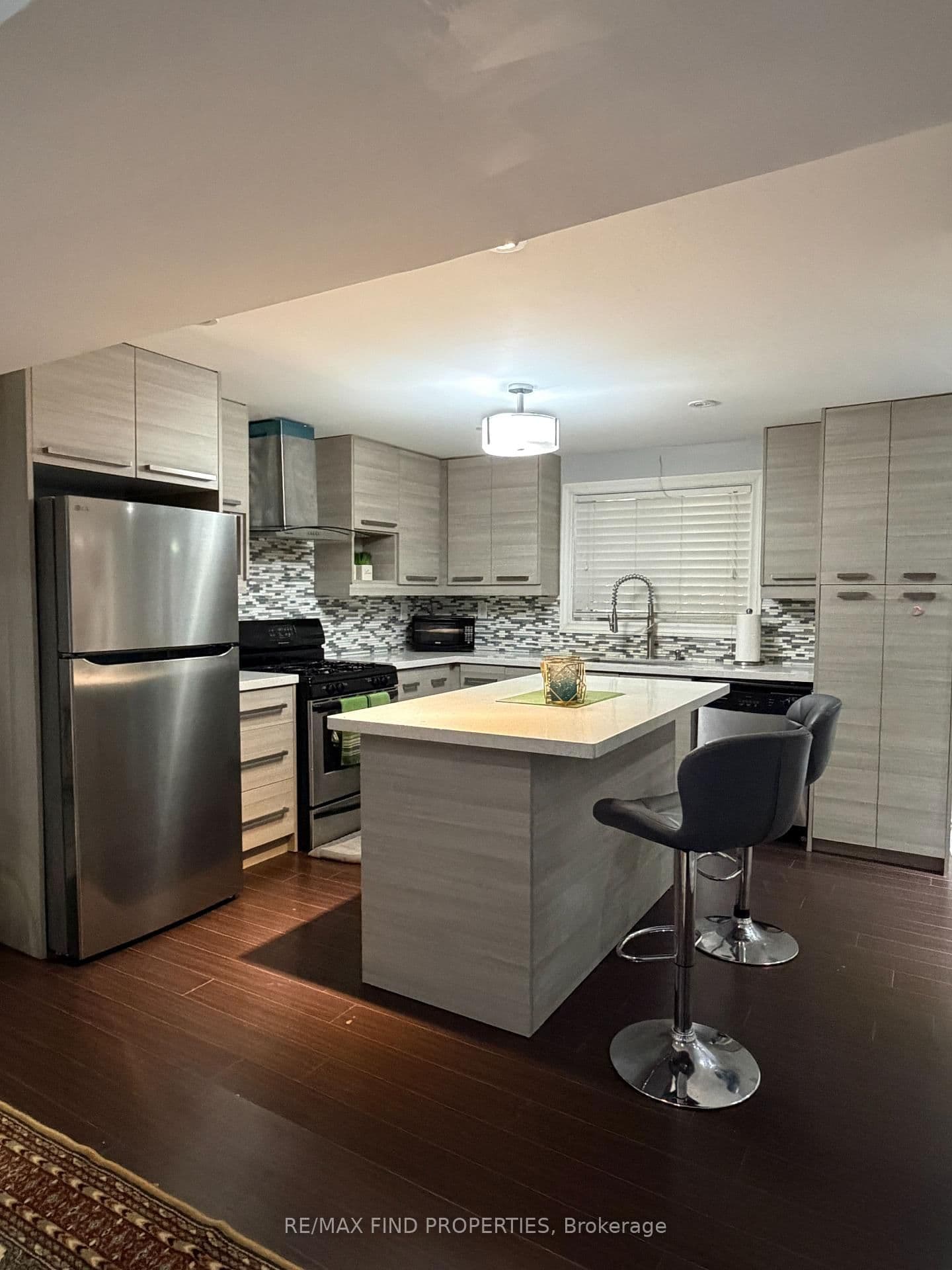 85 Gillett Drive, Unit Lower thumbnail 5