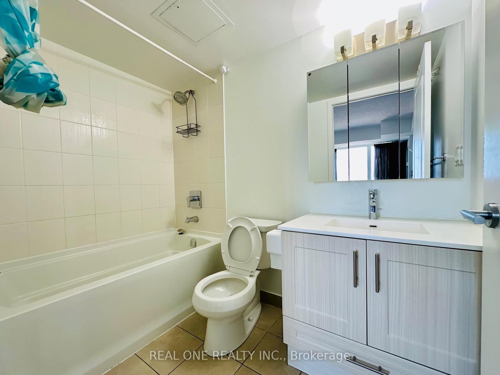 185 Bonis Avenue, Unit 1506 thumbnail 13