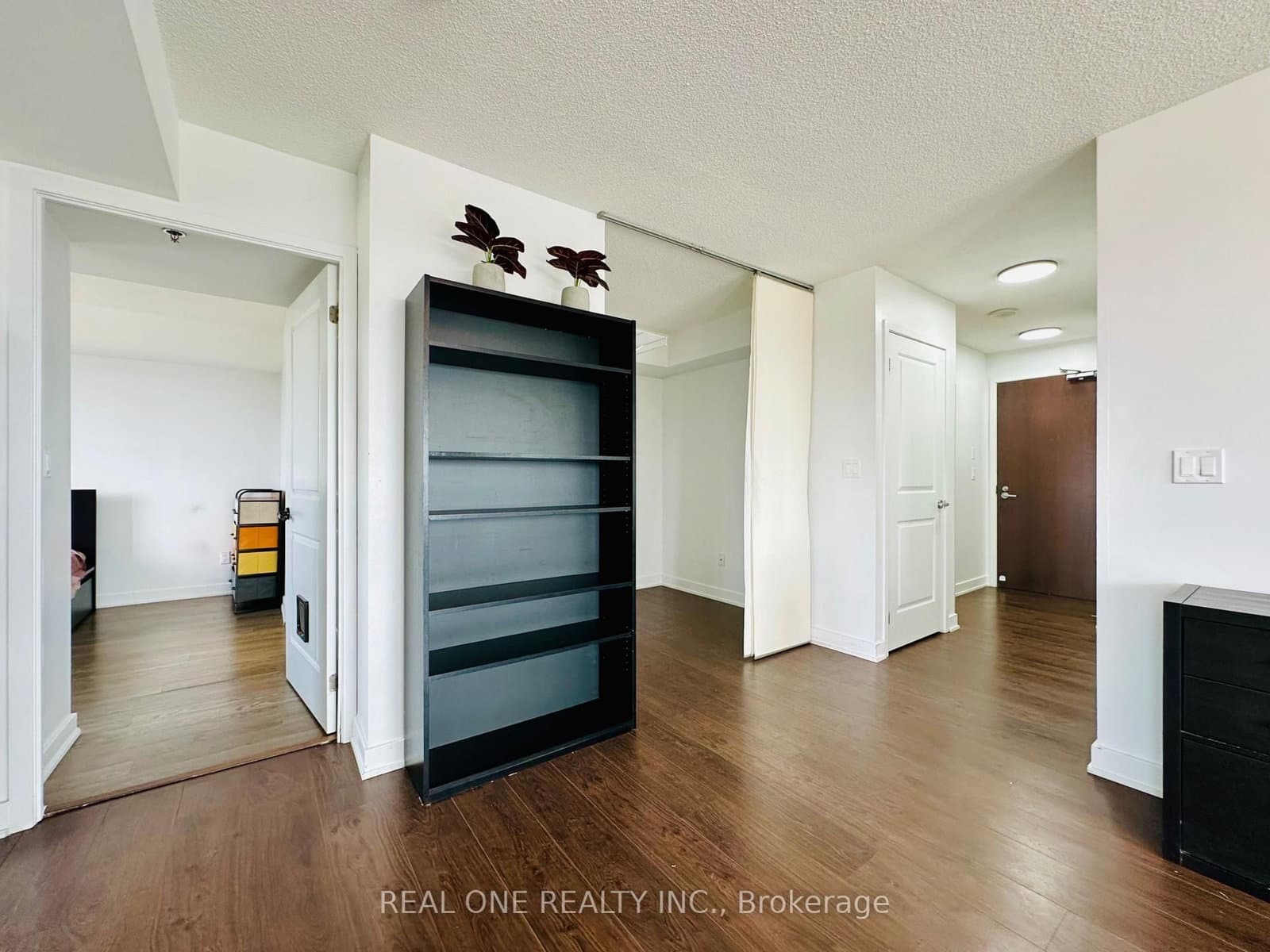 185 Bonis Avenue, Unit 1506 thumbnail 18