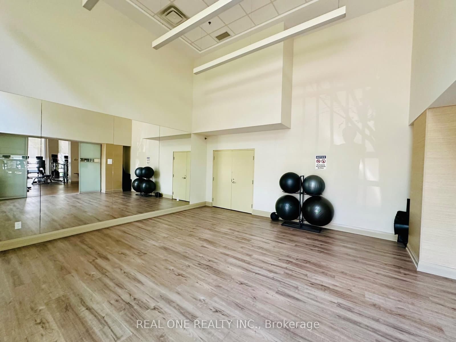 185 Bonis Avenue, Unit 1506 thumbnail 24