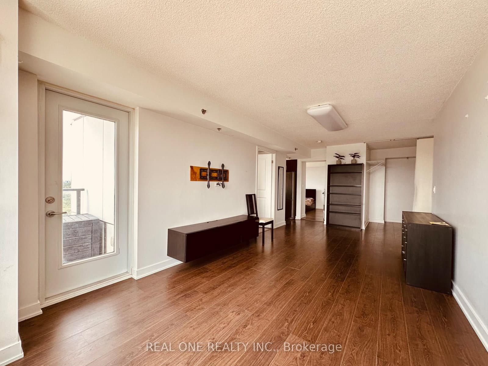185 Bonis Avenue, Unit 1506 thumbnail 6