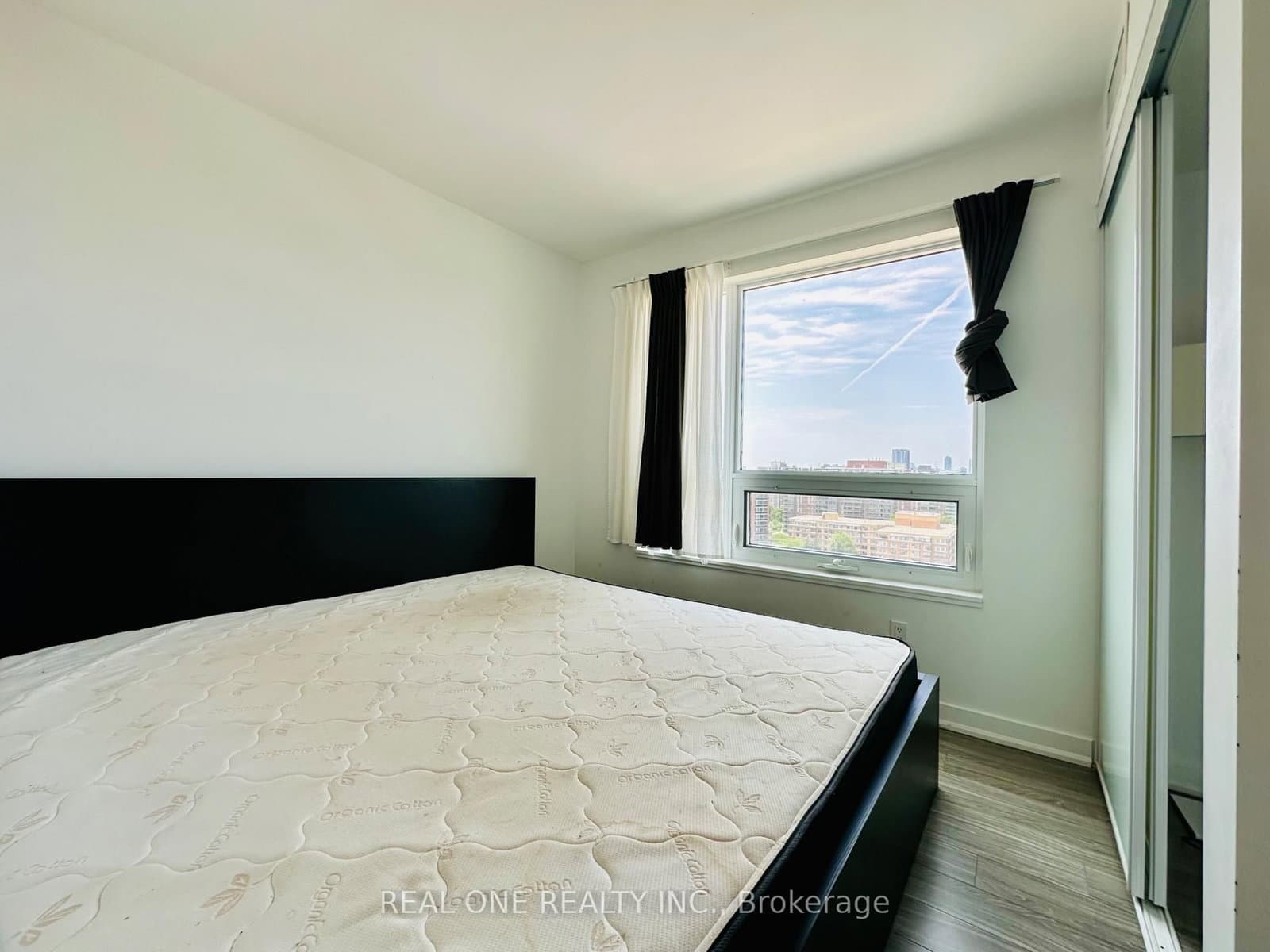 185 Bonis Avenue, Unit 1506 thumbnail 7