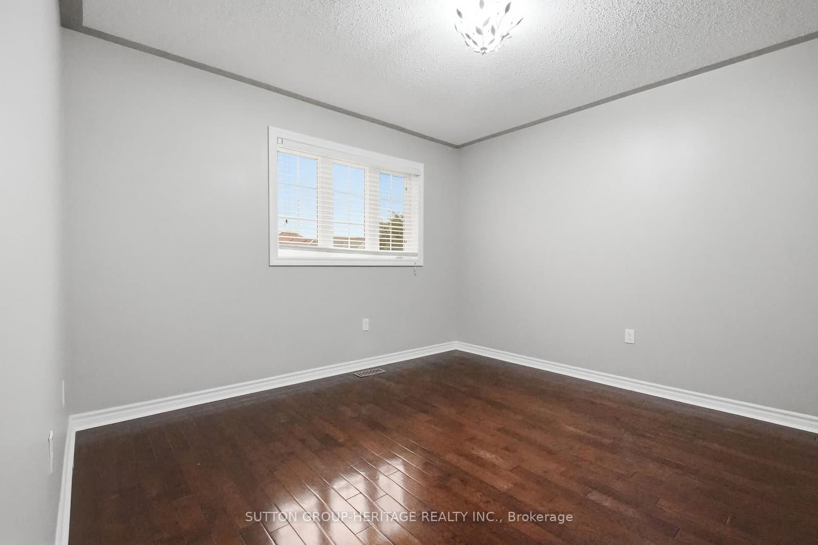 16 Shrewsbury Drive thumbnail 32