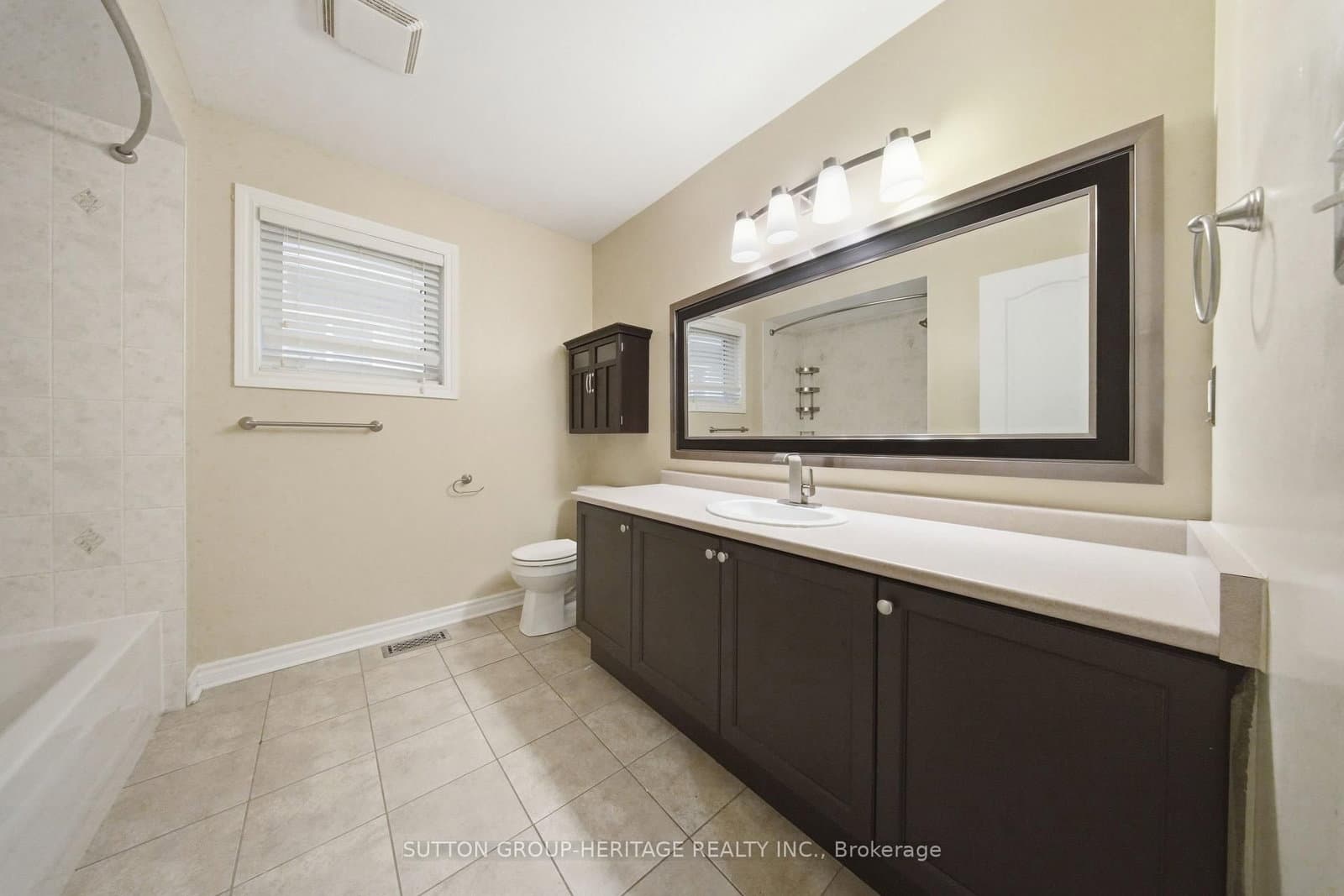 16 Shrewsbury Drive thumbnail 34