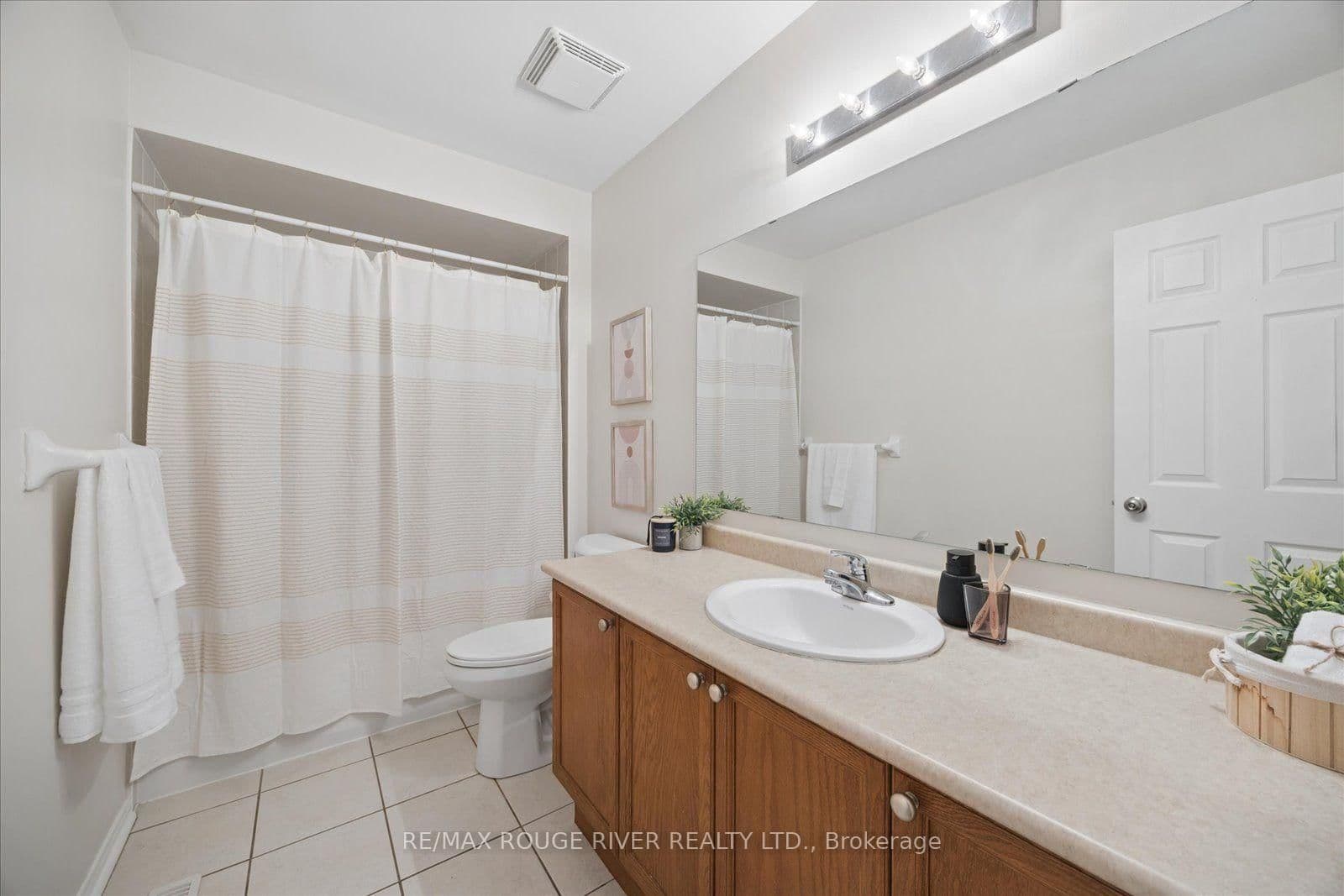 37 Burwell Street thumbnail 19