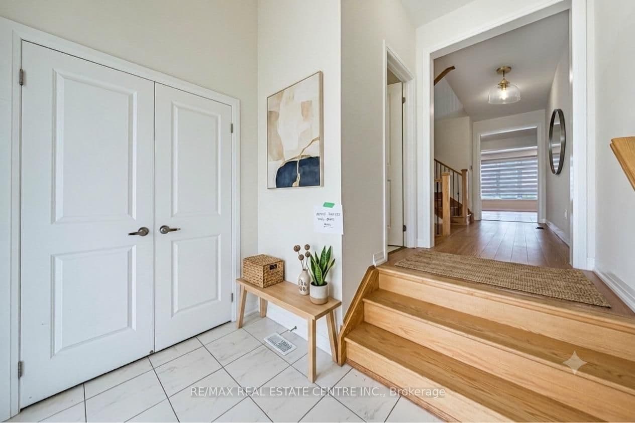 1062 Skyridge Boulevard thumbnail 5