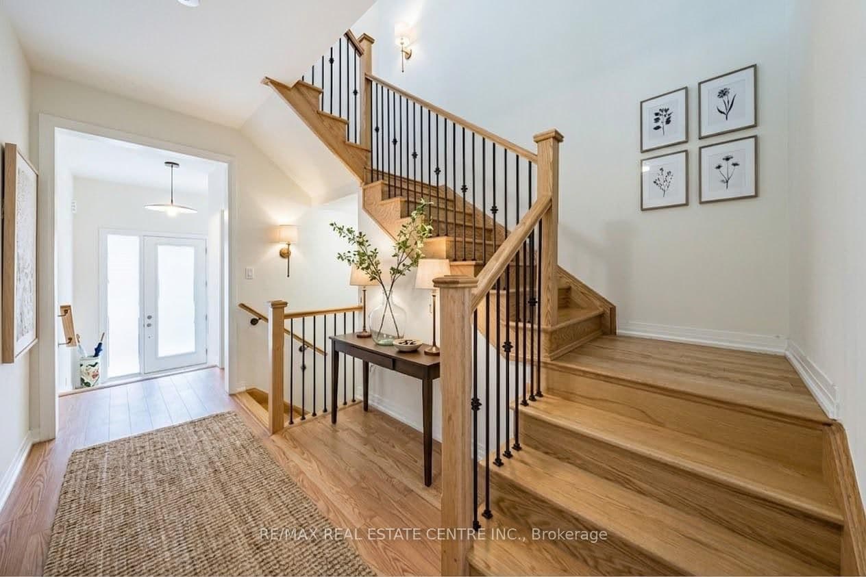 1062 Skyridge Boulevard thumbnail 6