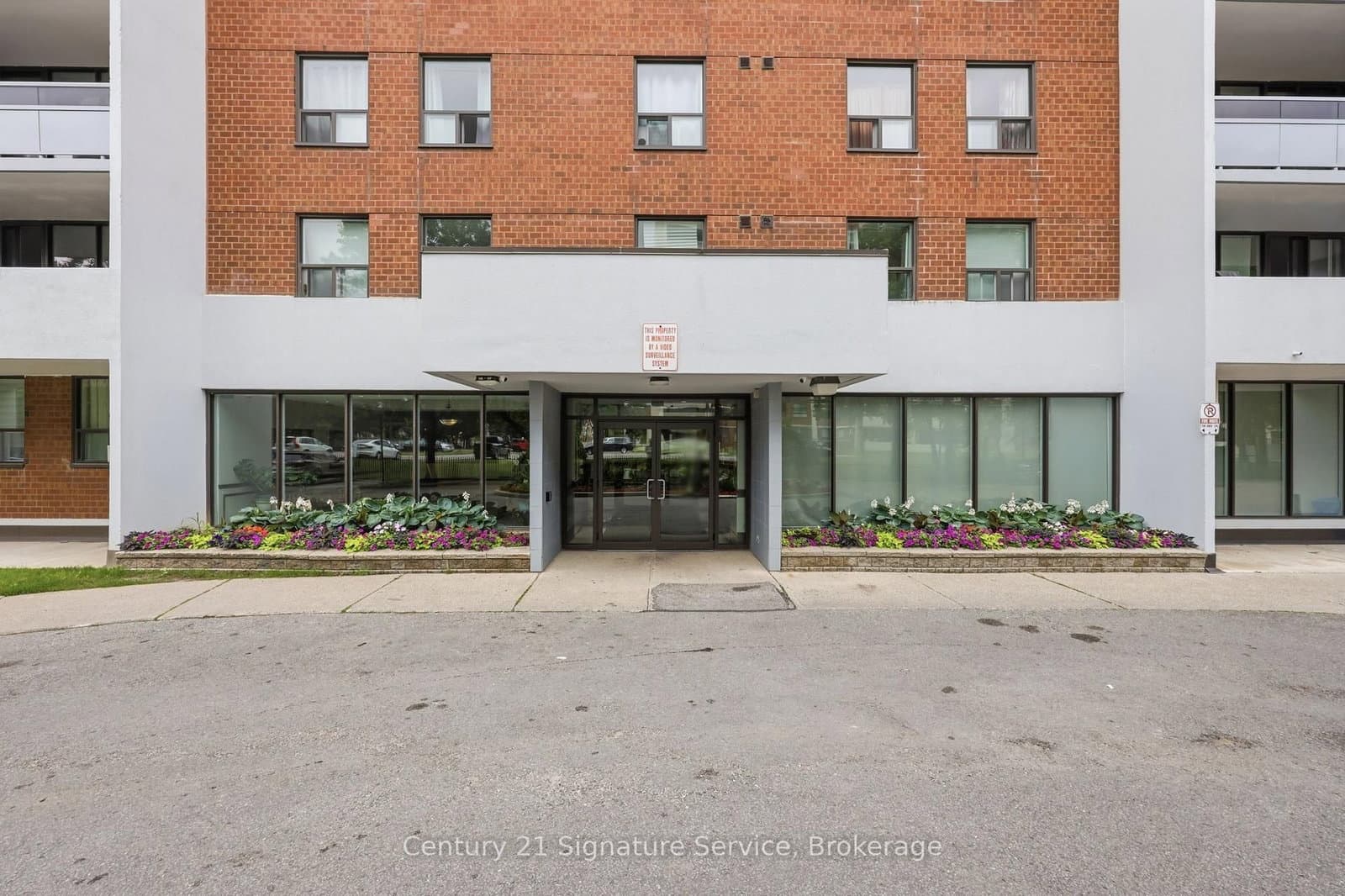 1250 Bridletowne Circle, Unit 610 thumbnail 4