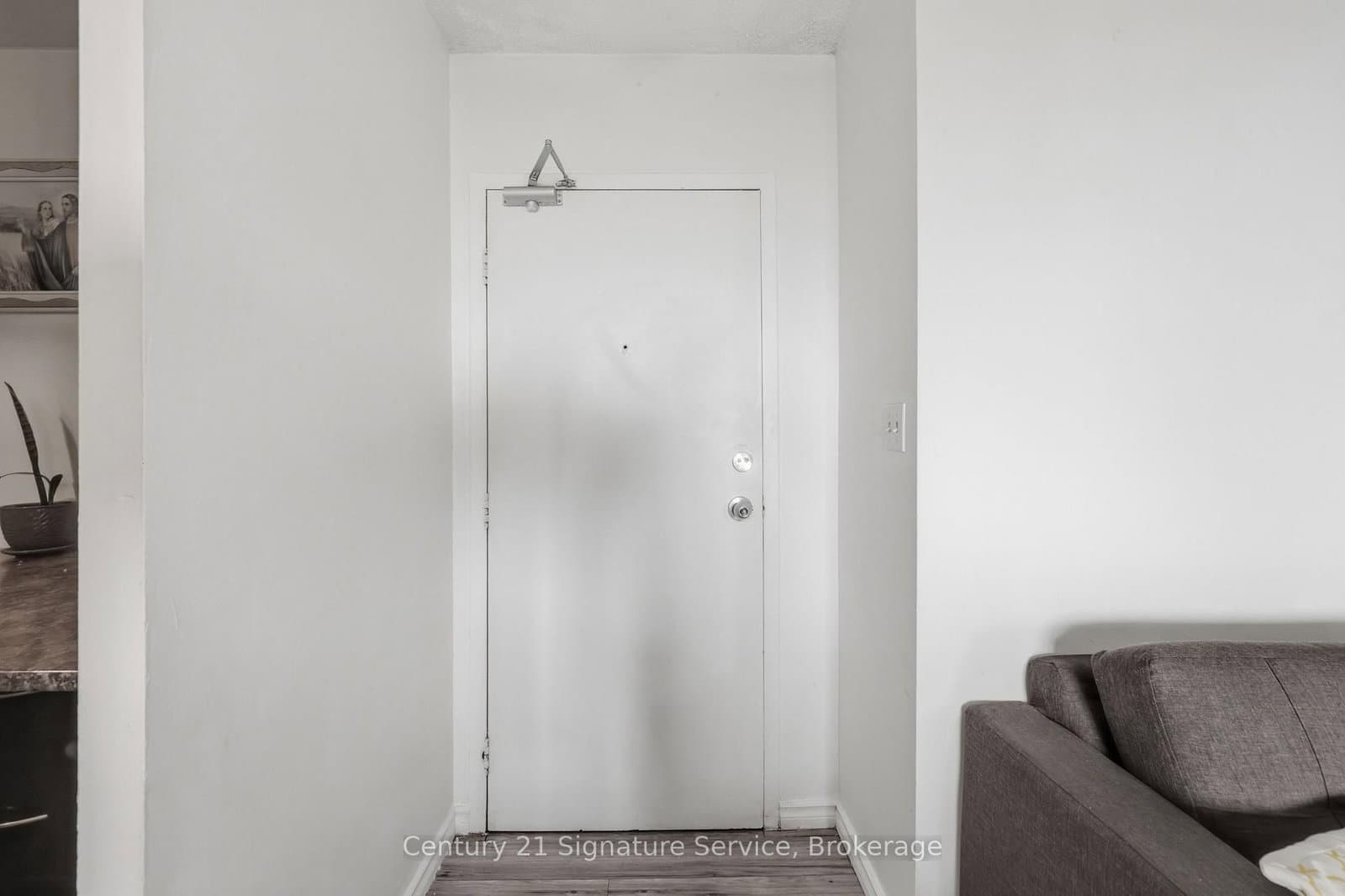 1250 Bridletowne Circle, Unit 610 thumbnail 5