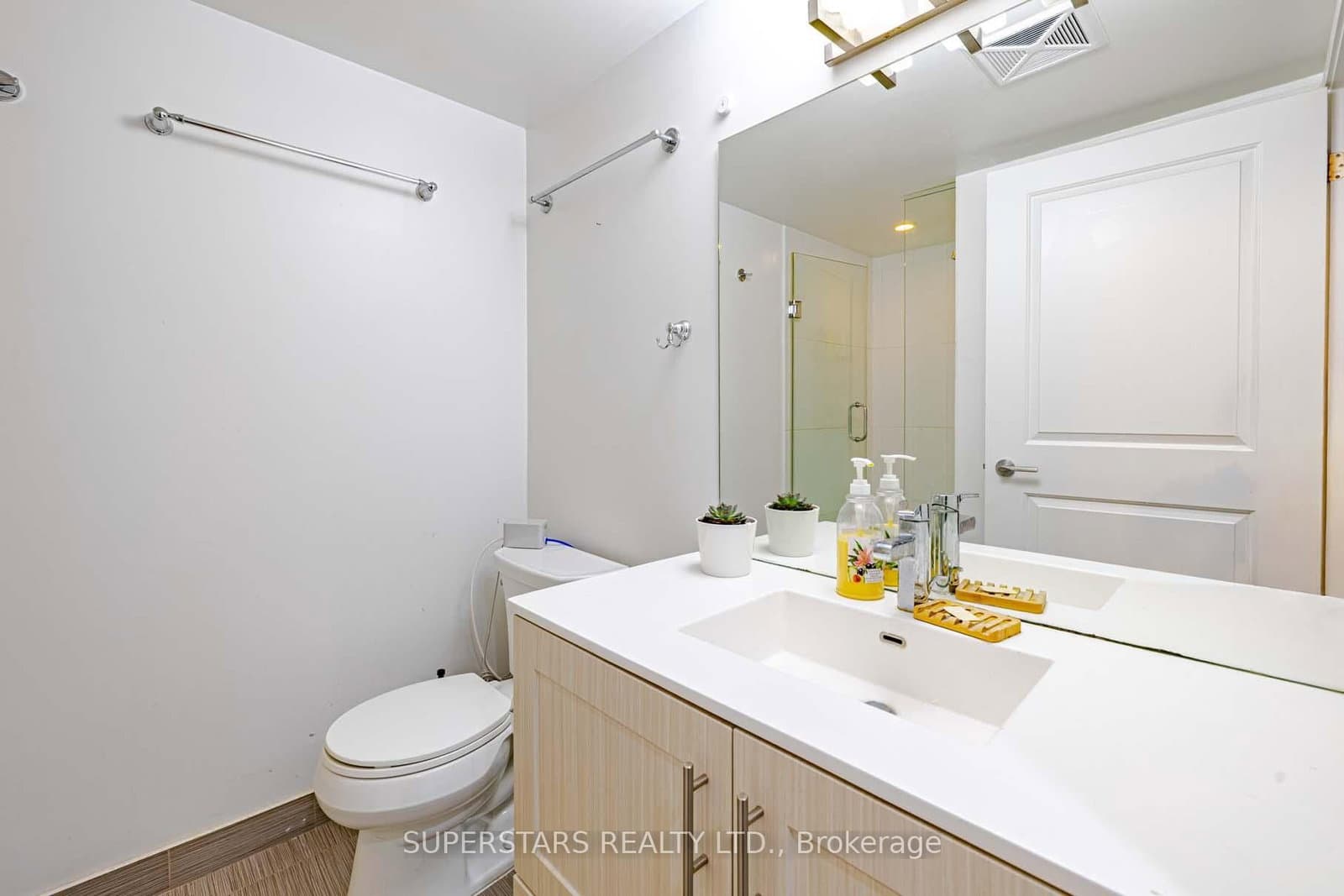 185 Bonis Avenue, Unit 1511 thumbnail 14