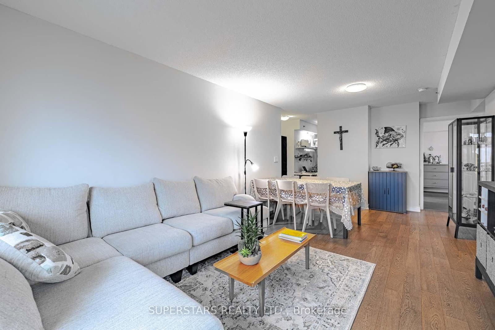 185 Bonis Avenue, Unit 1511 thumbnail 4