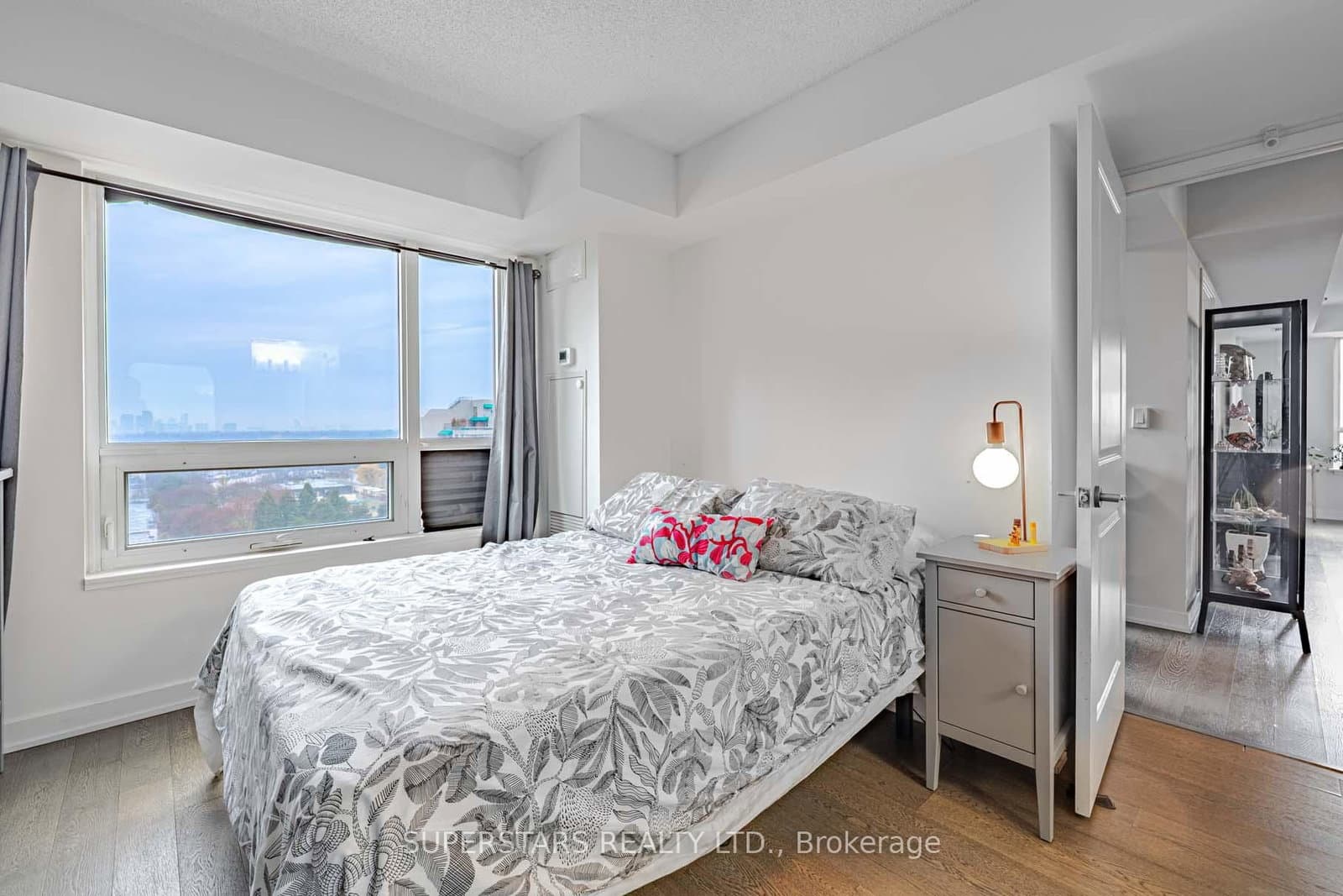 185 Bonis Avenue, Unit 1511 thumbnail 7