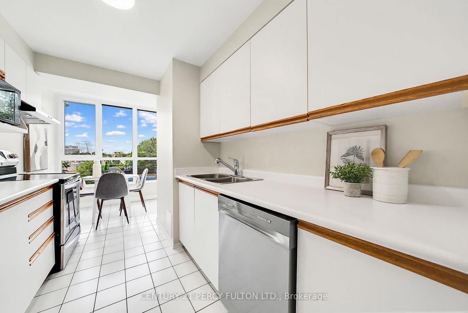 3231 Eglinton Avenue E, Unit 206B thumbnail 8