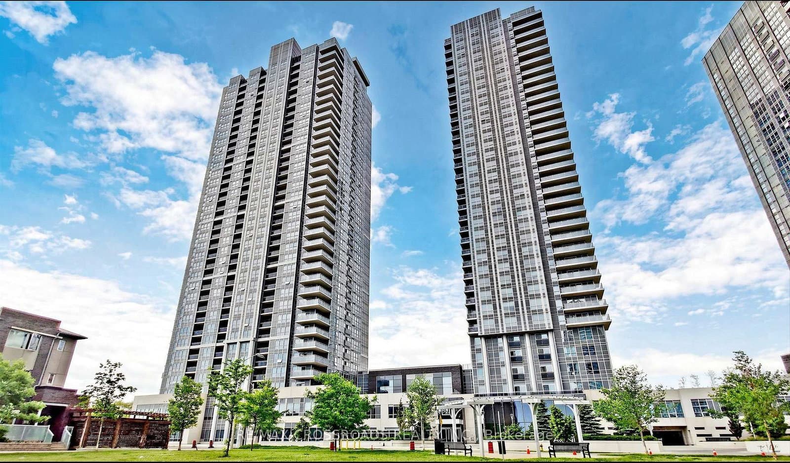 275 Village Green Square, Unit 525 - Image 1