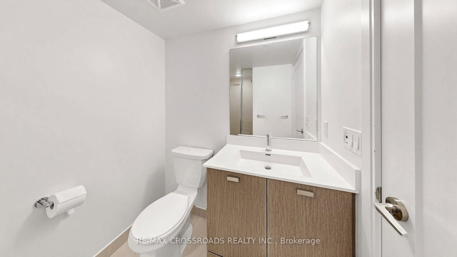 275 Village Green Square, Unit 525 thumbnail 26