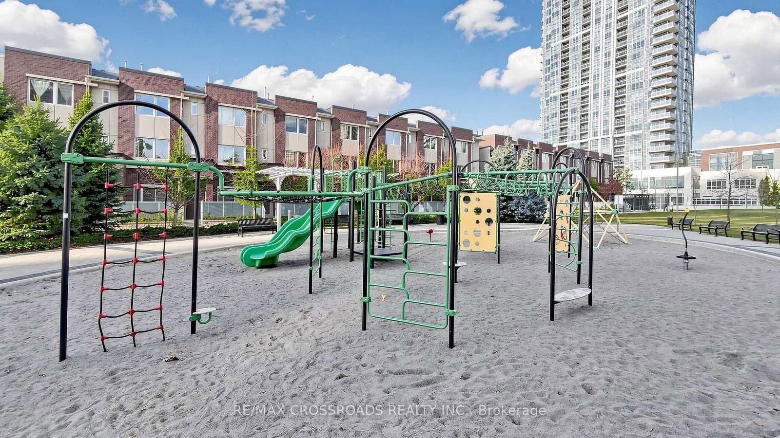 275 Village Green Square, Unit 525 thumbnail 42
